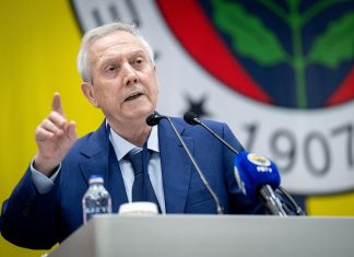 Азиз Йылдырым вновь стал президентом «Фенербахче» Азиз Йылдырым вновь стал президентом «Фенербахче»