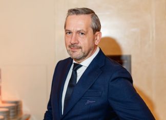 Александр Церковный уйдёт с поста гендиректора «Зенита» Александр Церковный уйдёт с поста гендиректора «Зенита»