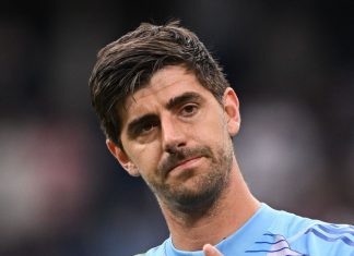 Рио-Кокер раскритиковал Куртуа после замены в 1/4 финала ЧМ-2026 Рио-Кокер раскритиковал Куртуа после замены в 1/4 финала ЧМ-2026