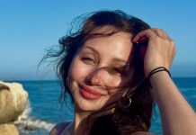 Елизавета Туктамышева опубликовала фото с отдыха на пляже без обработки Елизавета Туктамышева опубликовала фото с отдыха на пляже без обработки