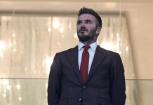 Дэвид Бекхэм рассказал об уникальности игры на ЧМ за Англию Дэвид Бекхэм рассказал об уникальности игры на ЧМ за Англию