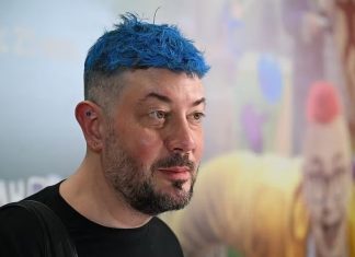 Артемий Лебедев отреагировал на отказ «Родины» от сделанного им логотипа Артемий Лебедев отреагировал на отказ «Родины» от сделанного им логотипа
