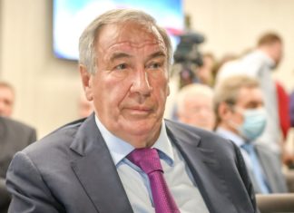 Тарпищев ожидает возвращения российских теннисистов под флагом в следующем году Тарпищев ожидает возвращения российских теннисистов под флагом в следующем году