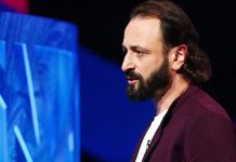 Авербух заявил, что не будет добиваться нейтрального статуса Авербух заявил, что не будет добиваться нейтрального статуса