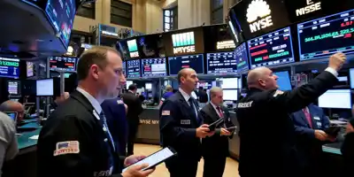 Уолл-стрит растет на фоне снижения рисков конфликта США и НАТО по Гренландии