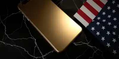 Золотой смартфон T1 от семейного бизнеса Трампов: цена $499