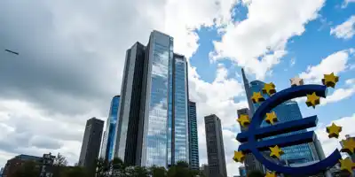 ЕЦБ считает текущую монетарную политику оптимальной, но сохраняет гибкость