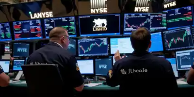 Распродажа акций компаний под угрозой от ИИ