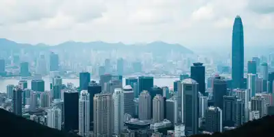 Закрытие влиятельного сайта активиста Дэвида Уэбба в Гонконге