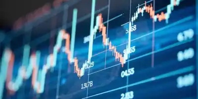 Профицит внешней торговли РФ вырос на 2 млрд долларов за год