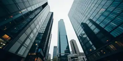 Акции BNP Paribas обрушились на фоне судебного решения и снижения рейтинга Франции