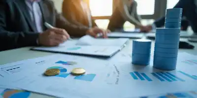 Путин поручил восстановить экономический рост к 2026 году