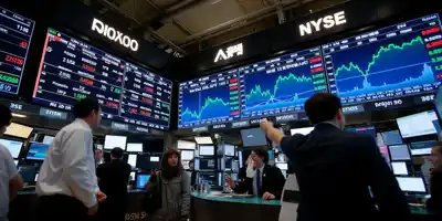 Иностранцы скупали японские акции в 2025 году из-за страхов Трампа