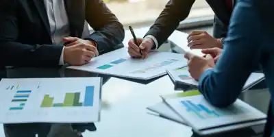 Частный кредит переходит в акционерный бизнес на фоне проблем заемщиков