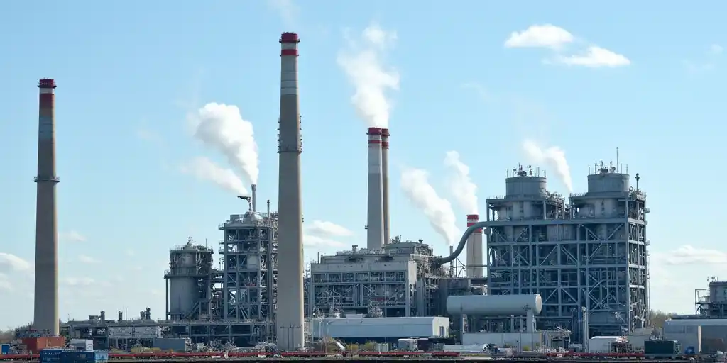 Рост прибыли китайских промышленных предприятий ускорился на фоне снижения дефляции