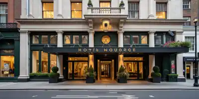 Семья Ченг планирует продажу отеля Rosewood в Лондоне из-за финансовых трудностей