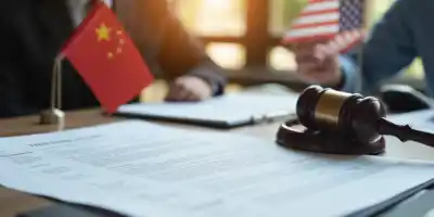 Лидеры JPMorgan и Bank of America вызваны в комиссию США по CATL