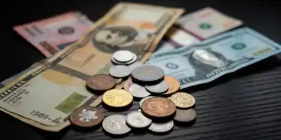 Турецкая лира обновила исторический минимум к доллару США