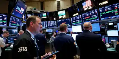 Уолл-стрит колеблется у нуля перед данными по инфляции