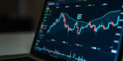 Глобальные инвесторы сокращают хеджирование доллара – State Street