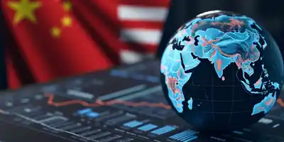 МВФ предупреждает о рисках для мировой экономики из-за напряженности между США и Китаем