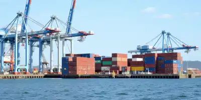 Экспорт Южной Кореи ускоряется, снижая давление на монетарную политику