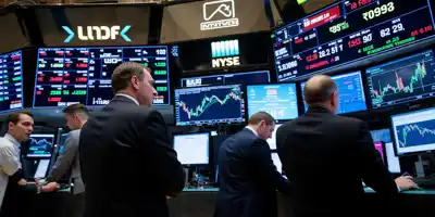 Хедж-фонды сокращают экспозицию на американском рынке из-за торговых рисков