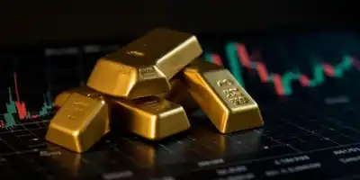 Золото сохраняет позиции около рекорда на фоне ожиданий снижения ставки ФРС