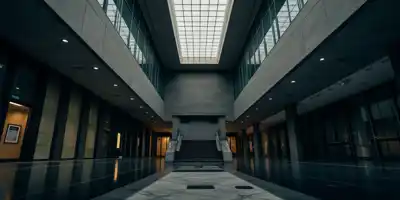 Скончался генеральный директор EQB Эндрю Мур, назначен временный руководитель