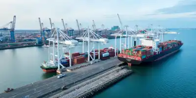 Adani Ports рассматривает выпуск облигаций на 30 млрд рупий