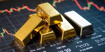 Цены на серебро обвалились ниже 76 долларов, золото ниже 4800 долларов