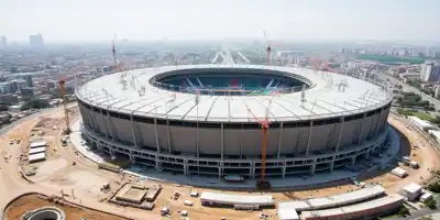 Марокканский строитель стадионов для ЧМ растет на дебюте торгов