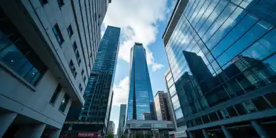 Банк Англии снижает требования к капиталу банков перед обзором