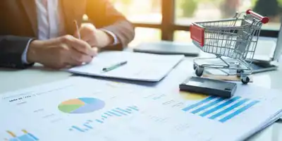 Динамика потребительских расходов домохозяйств в сентябре 2025 года