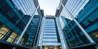 Крупные кадровые перестановки в Apple за последние десятилетия