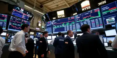 Акции KDDI обвалились из-за потерь в 1,6 млрд долларов от расследования фальшивых продаж