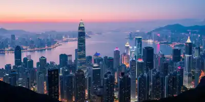 Обеспокоенность рынком недвижимости Гонконга растет среди банкиров и регуляторов