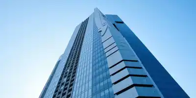Mubadala продает долю в Emirates Integrated Telecommunications