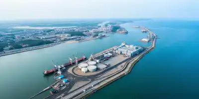 Энергетический хаб Малайзии с участием короля привлекает $35 млрд инвестиций