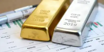 Золото и серебро продолжают снижение после разворота ралли