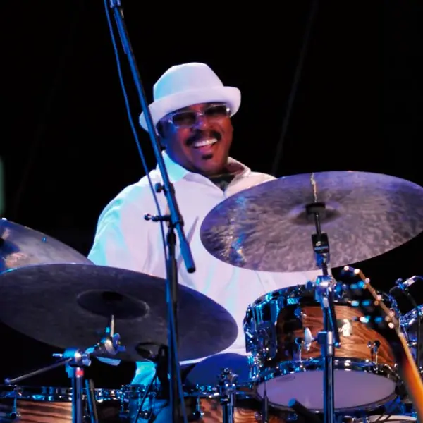 HARVEY MASON