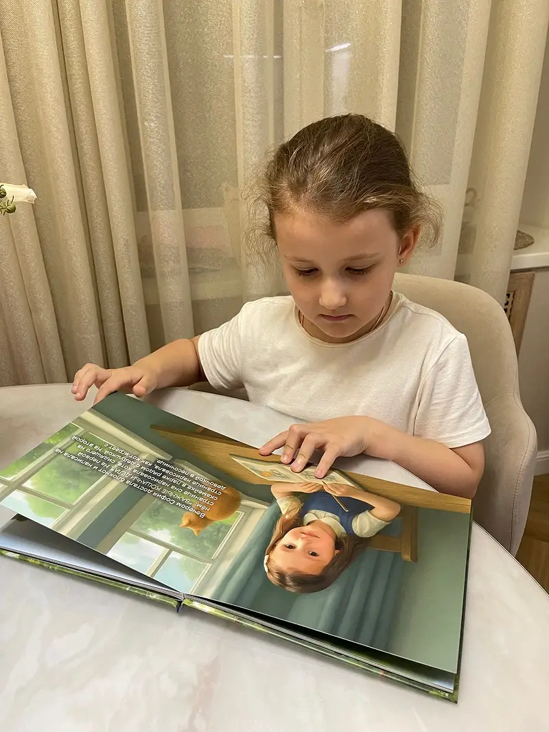 Фото книга  Девочка и важные кошачьи дела