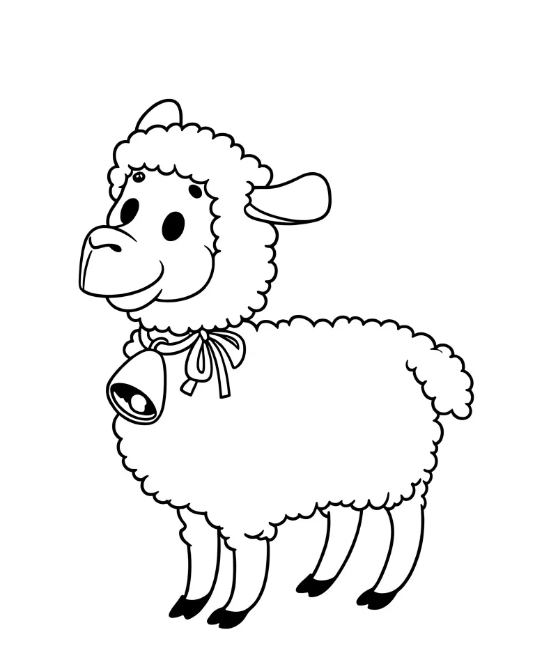 Овечка на лугу