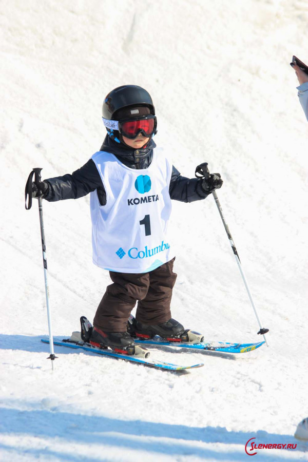 Детские соревнования по горным лыжам «Весенние старты»