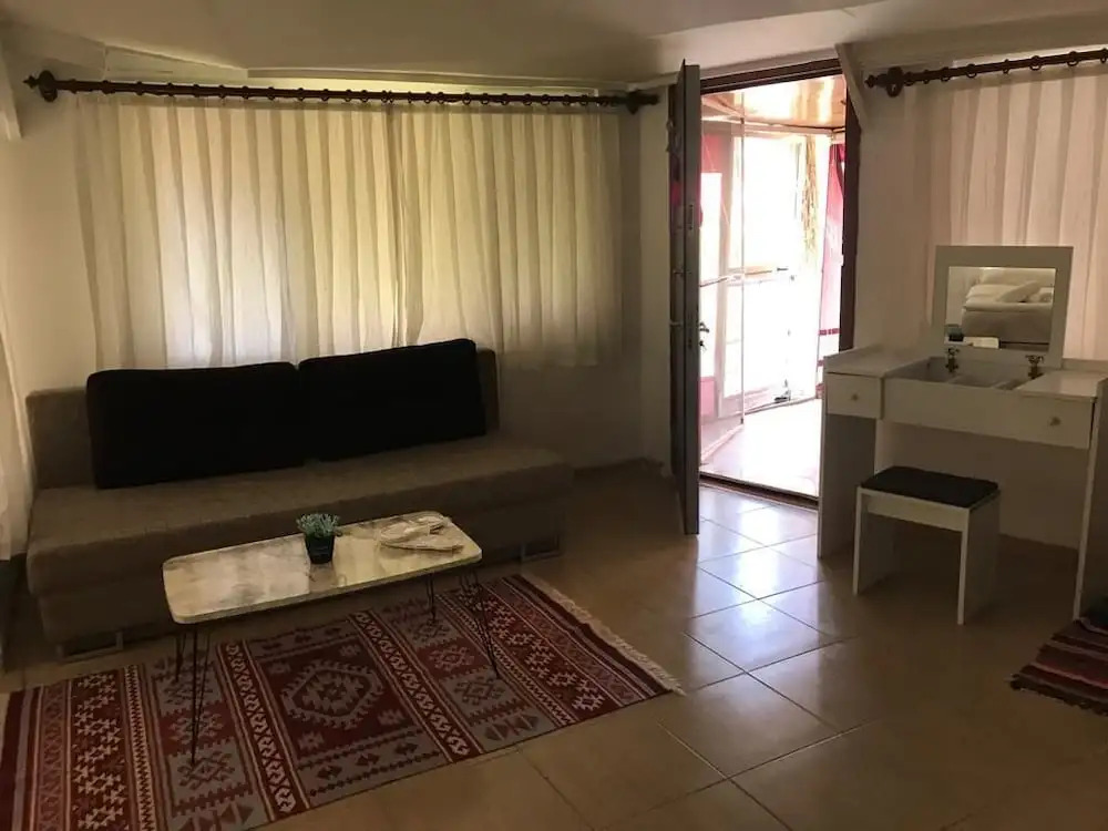 Standard Chalet