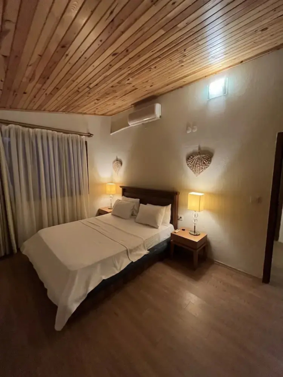 Single Cottage