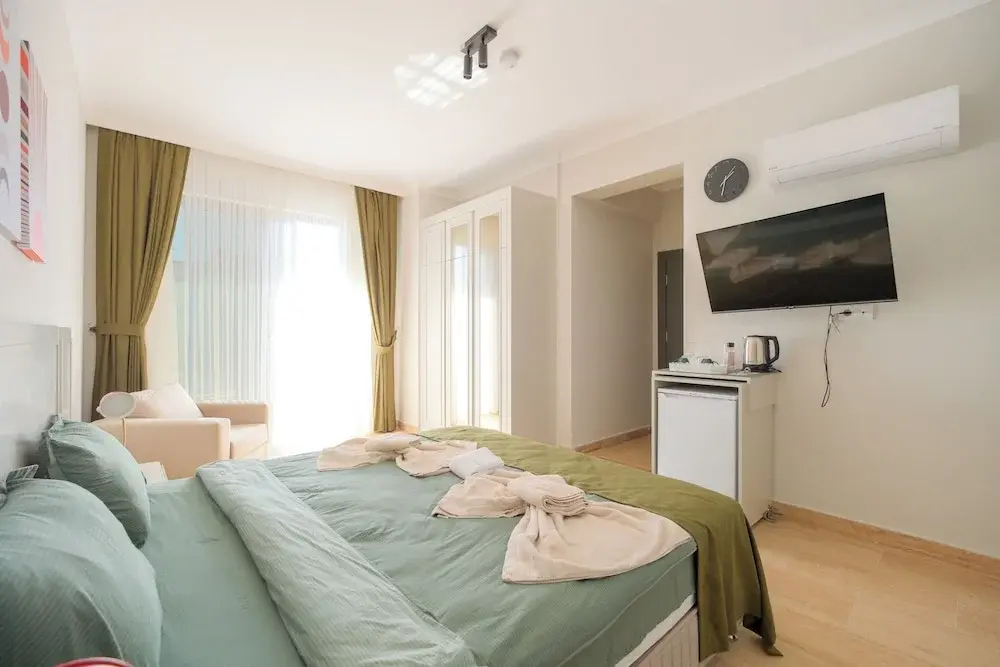 Standard room with water view
