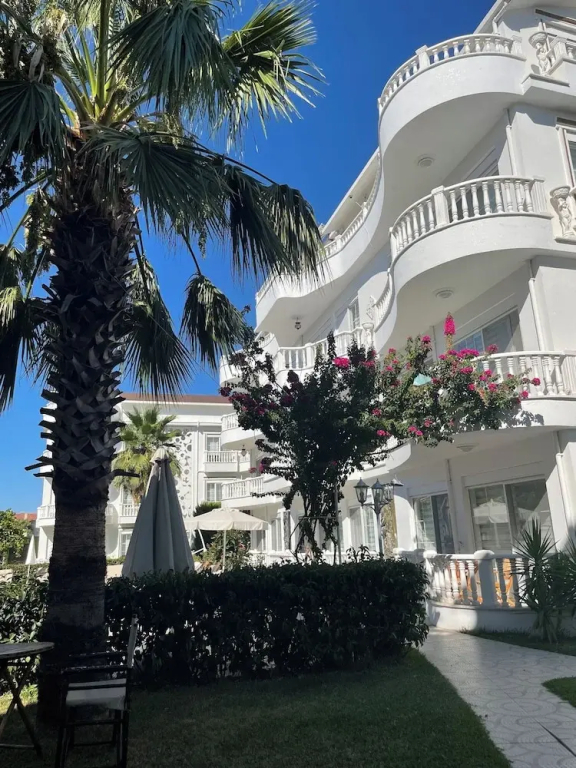 1 Bedroom Deluxe Double Apartment