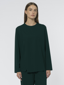 Трикотажная блуза оригинального кроя