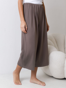 Укороченные широкие брюки кюлоты на резинке из 100% хлопка